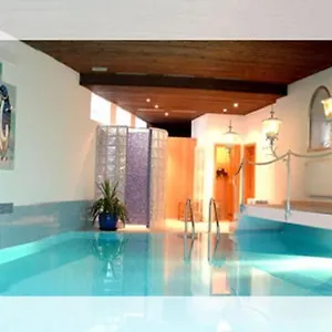 hotel-roter-hahn-garni.com-bavaria.com/